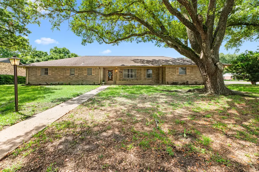 519 Dan Street, East Bernard, TX 77435 - #2