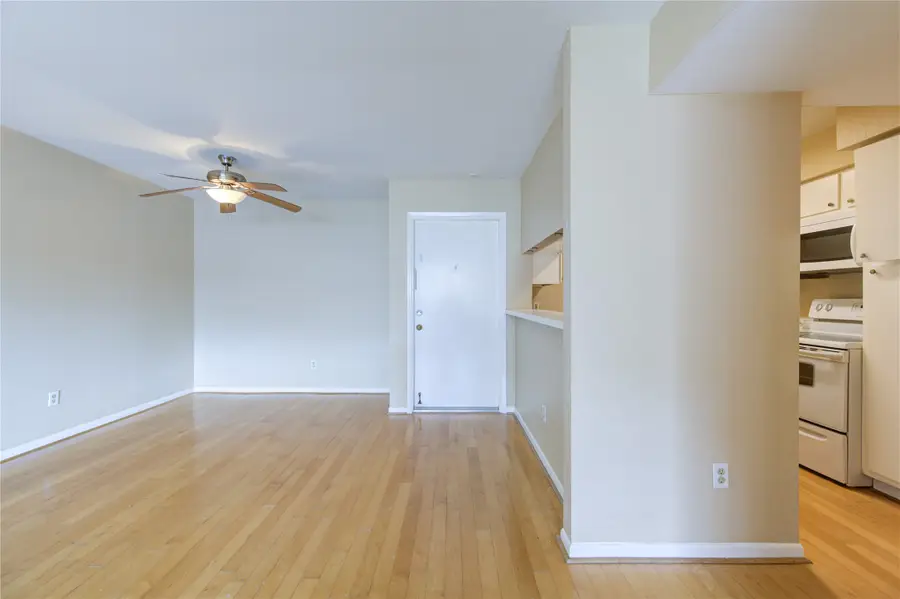 3055 Walnut Bend Lane #21, Houston, TX 77042 - #2