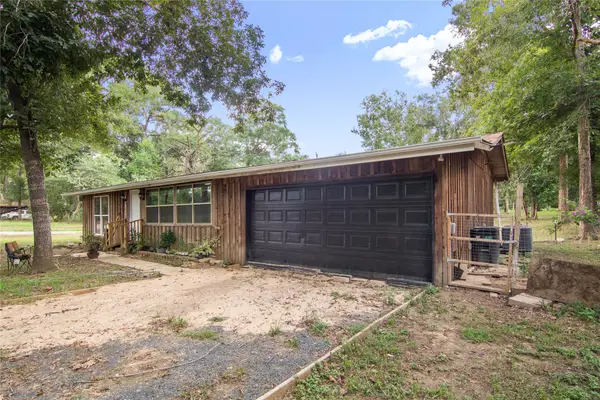 158 Road 2702, Cleveland, TX 77327
