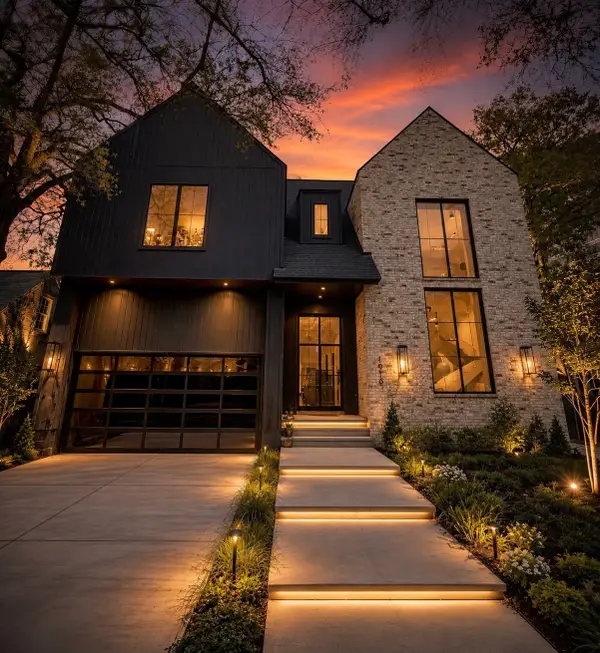 1916 Addison Road, Houston, TX 77030