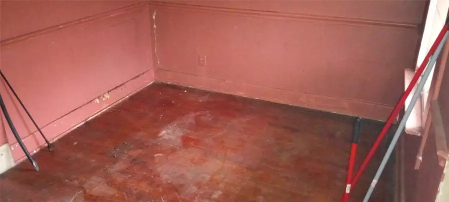 5606 Belarbor Street, Houston, TX 77033 - #3