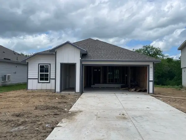 1272 Hickory Grove Street, Brenham, TX 77833