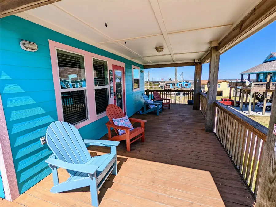 975 Fisherman Drive S, Bolivar Peninsula, TX 77650 - #2