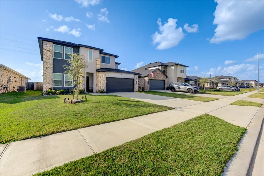 4330 N Kircher Park Lane N, Fulshear, TX 77441 - Image #3