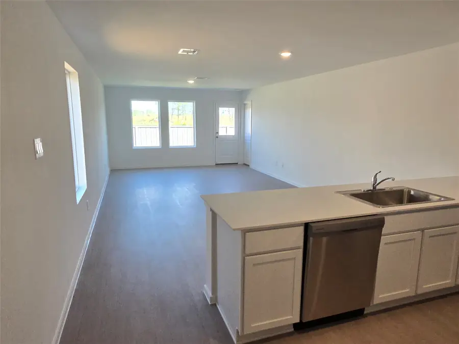 1647 Golden Iris Drive, Crosby, TX 77532 - Image #3