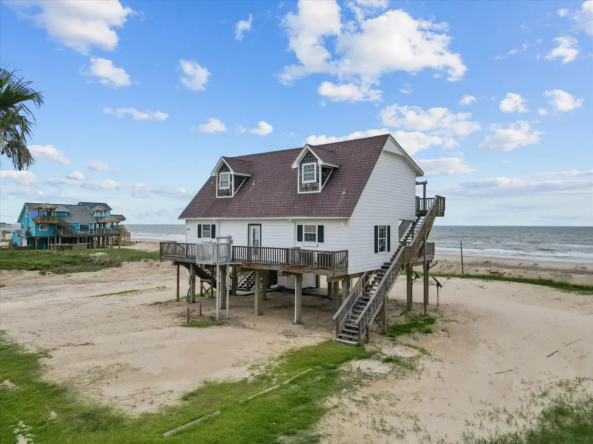 125 Driftwood Court, Surfside Beach, TX 77541 - Image #1