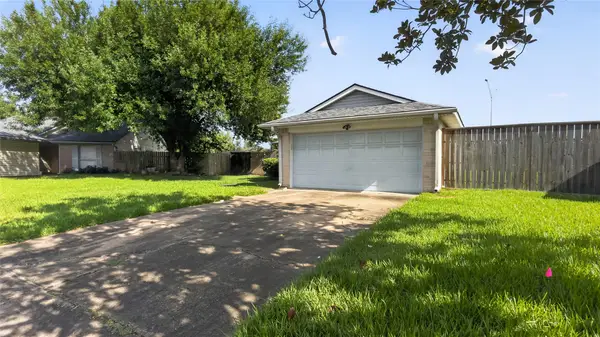 14138 Clover Point Drive, Sugar Land, TX 77498