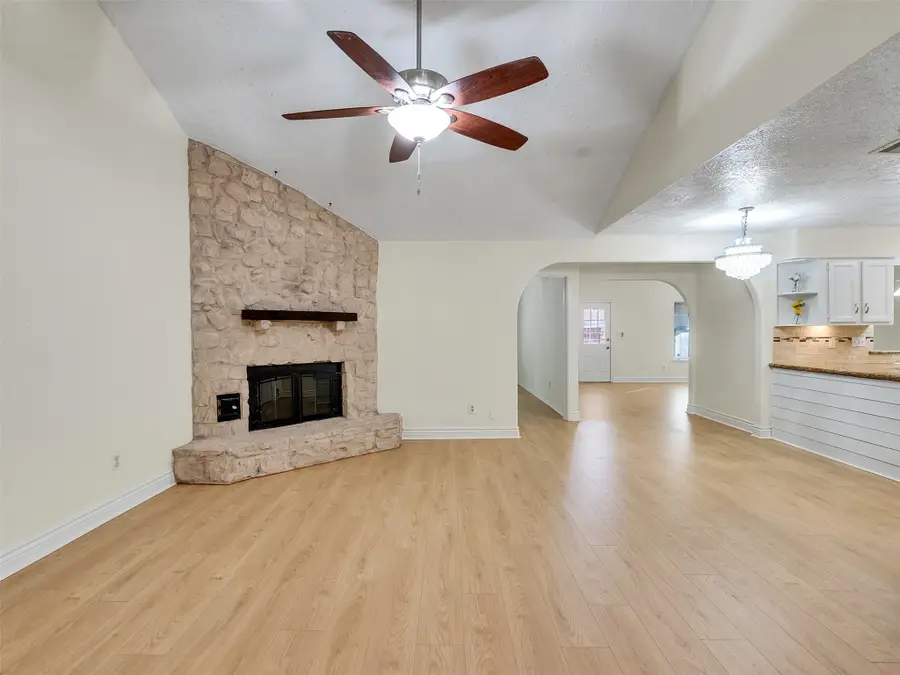 32 Sarita Road, Angleton, TX 77515 - #3