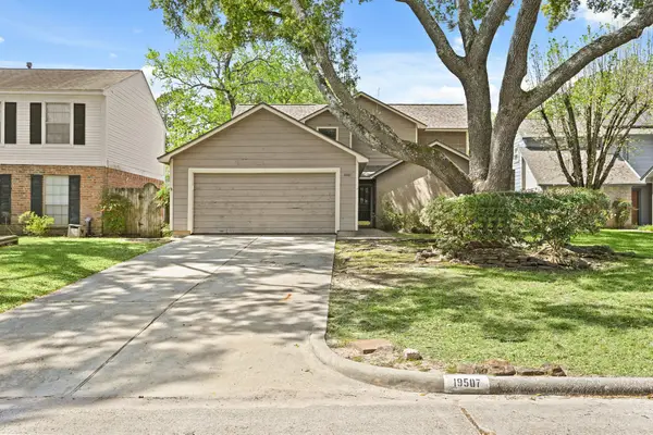 19507 Gamble Oak Drive, Humble, TX 77346