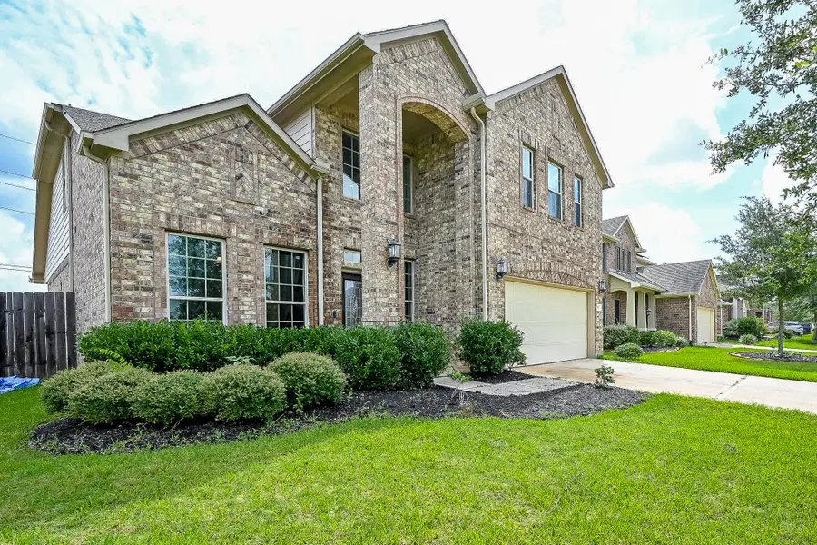 7611 Adobe Canyon Lane, Richmond, TX 77469 - Image #2