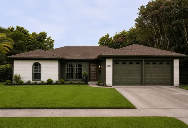 15702 La Cabana Drive, Houston, TX 77062