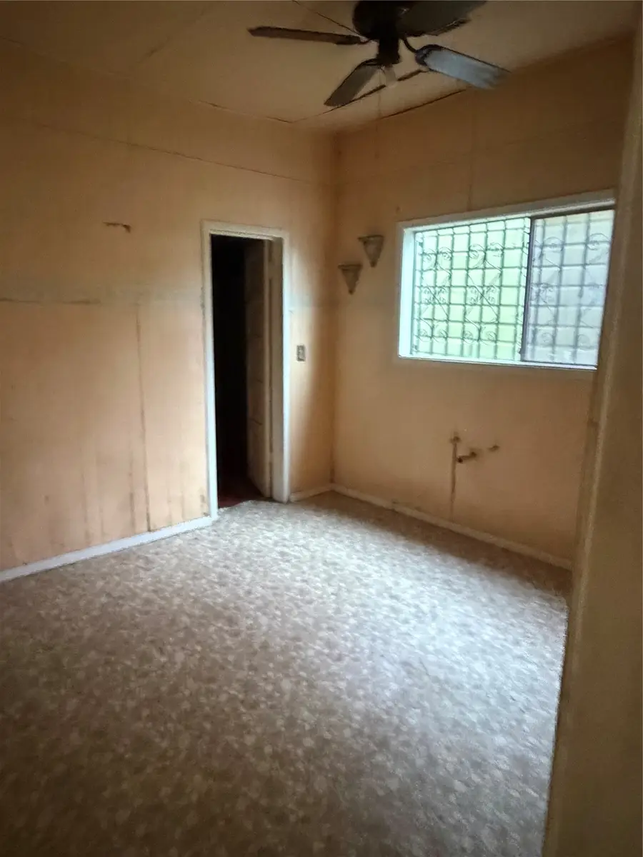 7024 Avenue H, Houston, TX 77011 - #3