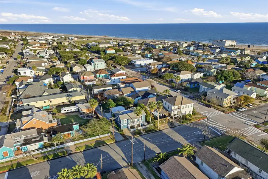 1314 15th Street, Galveston, TX 77550 - #2