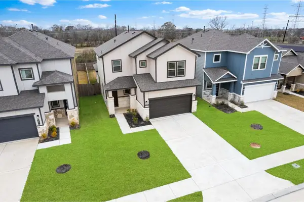 6430 Downey Ln, Rosharon, TX 77583