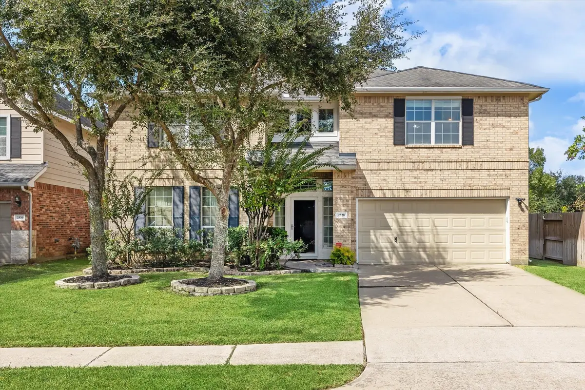 2328 Shadow Falls Lane, Pearland, TX 77584 - Image #1