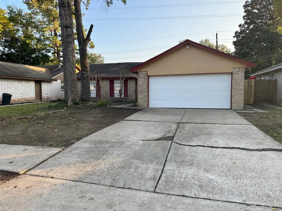 5222 Moonshadows Drive, Humble, TX 77346 - Image #1