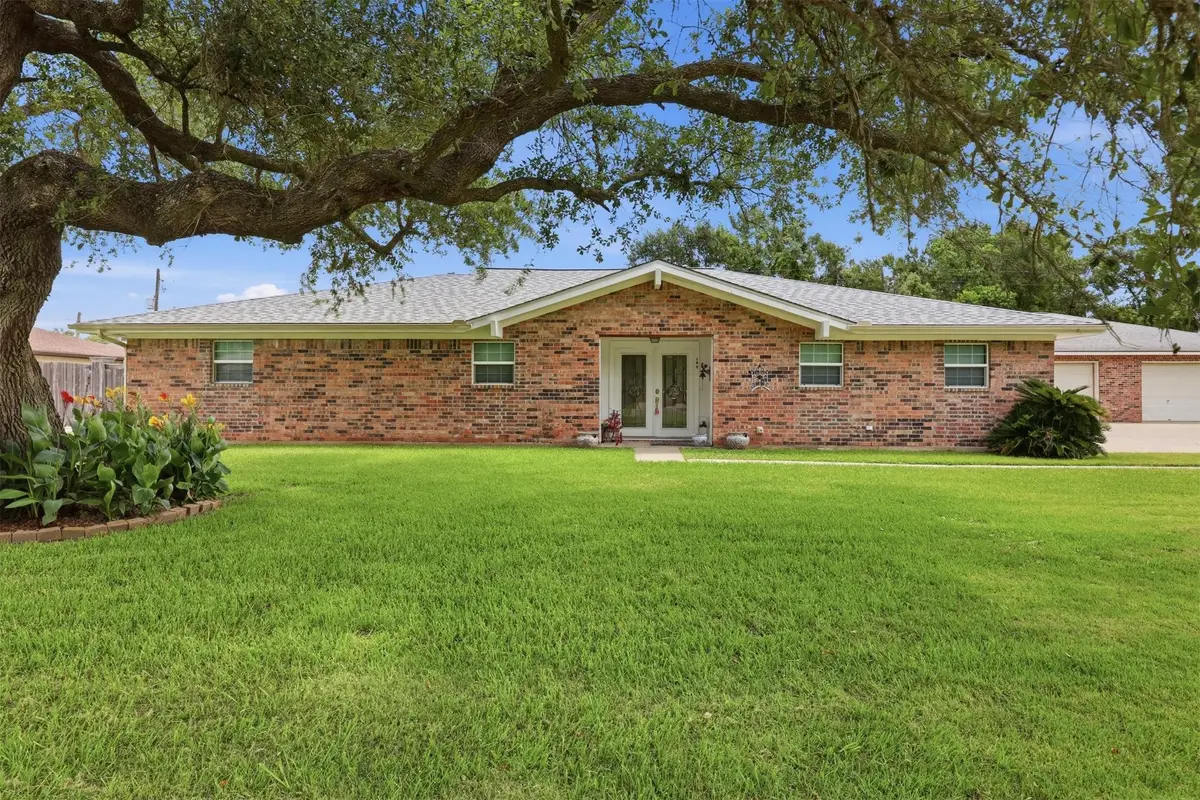 186 Poinsettia Street, Bridge City, TX 77611 - #1