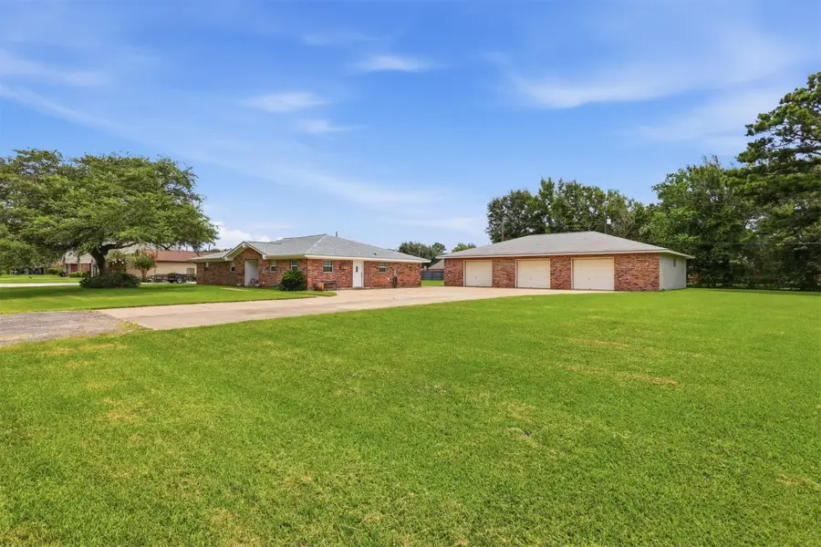 186 Poinsettia Street, Bridge City, TX 77611 - #2