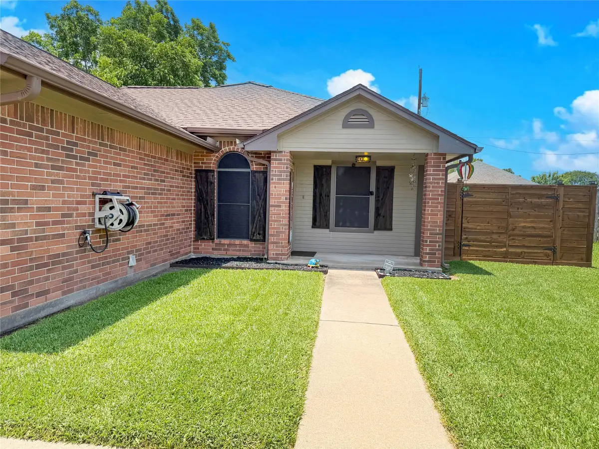 1159 Carey Drive, Angleton, TX 77515 - #1