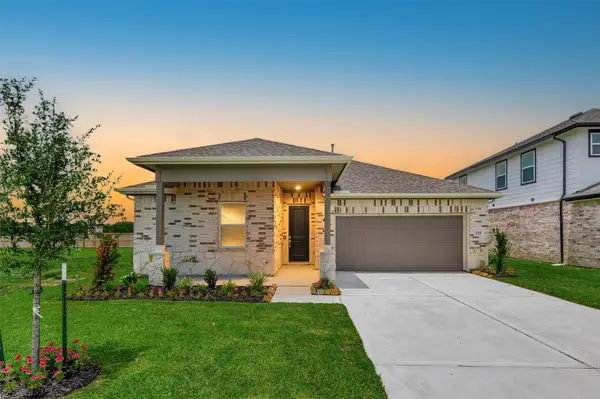 335 West Rose Marie Lane, Montgomery, TX 77356