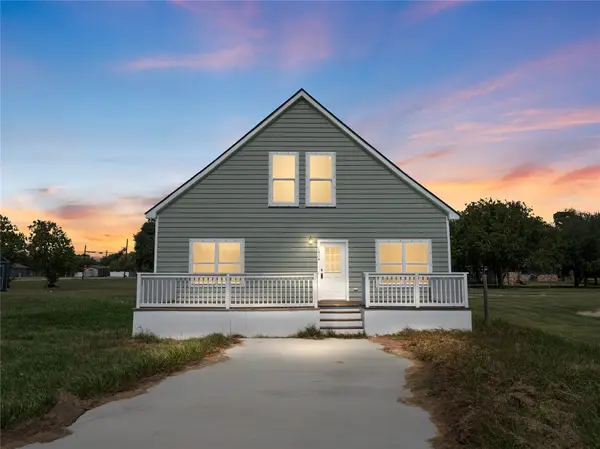 1014 Humphrey Avenue, Palacios, TX 77465