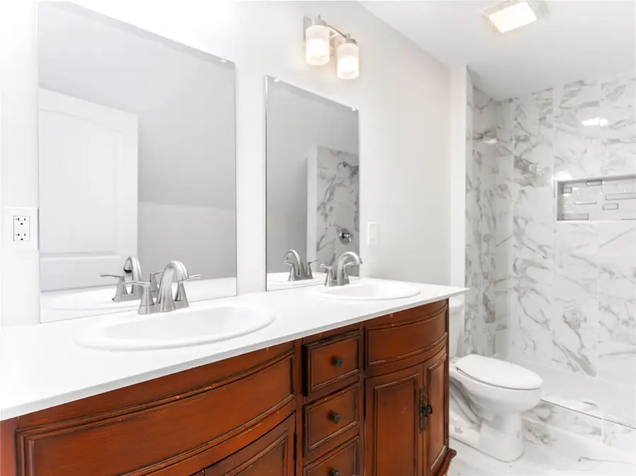 1014 Humphrey Avenue, Palacios, TX 77465 - Image #3