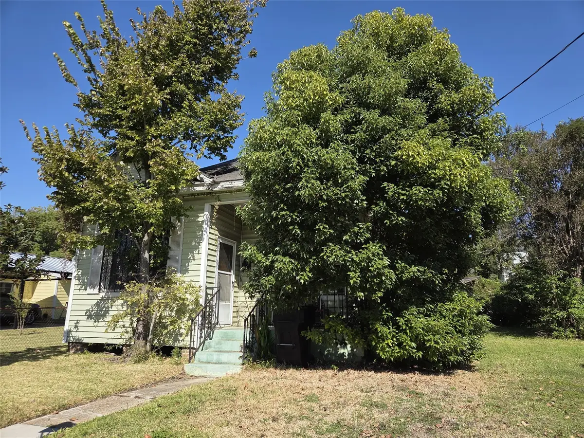 7933 Goode Street, Houston, TX 77012 - Image #1