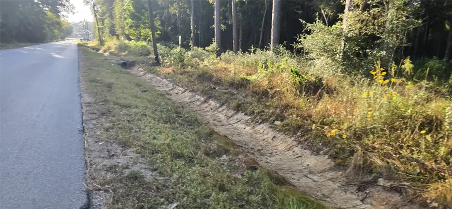 7555 Broussard Road, Beaumont, TX 77713 - #2