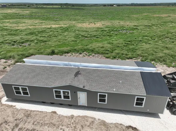 365 County Road 305, Knippa, TX 78801