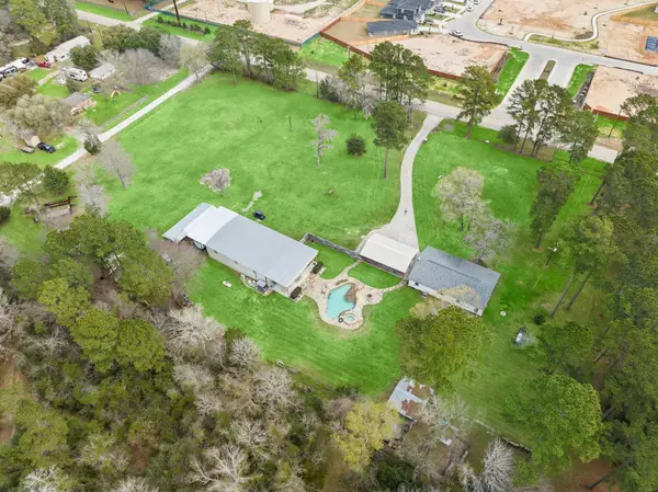 26136 Joseph Road, Hockley, TX 77447