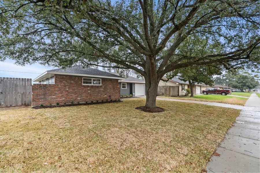 8322 Glen Valley Drive, Houston, TX 77061 - #3