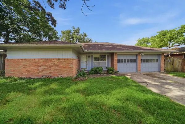 6633 Sandstone Street, Houston, TX 77074