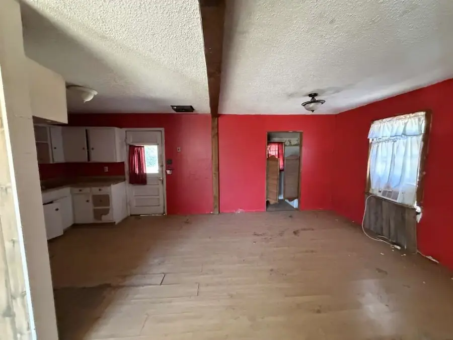 223 Cherry Avenue, Dumas, TX 79029 - #2