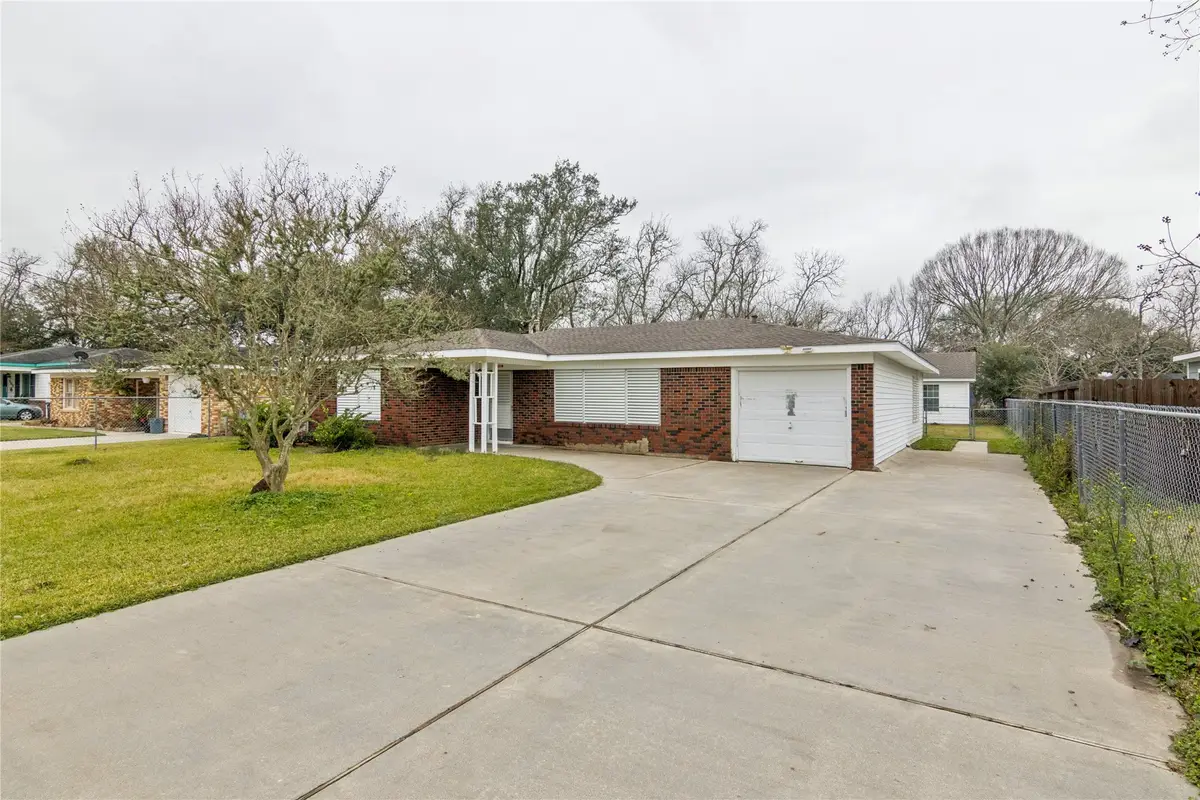 7502 Matranga Street, Hitchcock, TX 77563 - #1