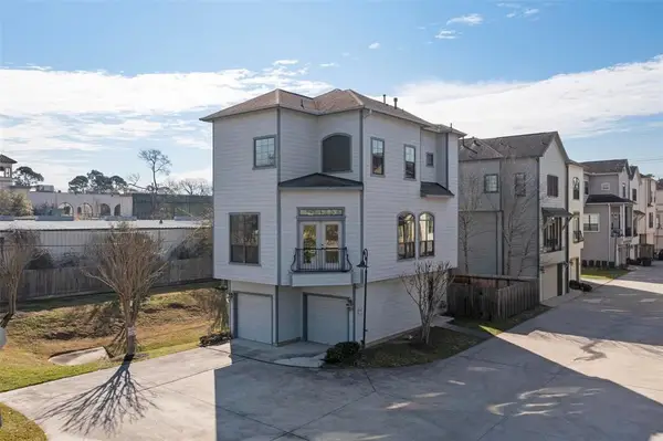 835 Garden Oaks Trace, Houston, TX 77018