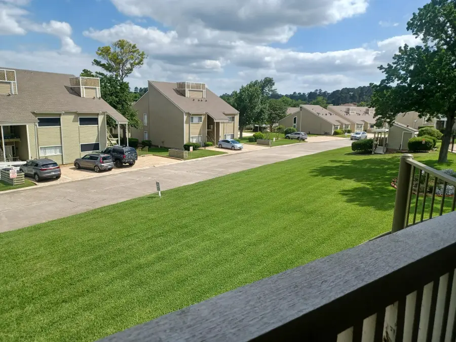 128 April Point Drive S, Montgomery, TX 77356 - #3