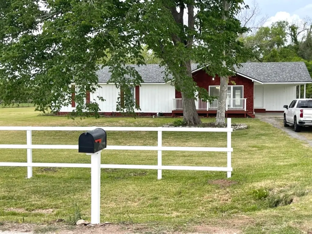 335 Carroll Roads E, Richmond, TX 77469 - #1