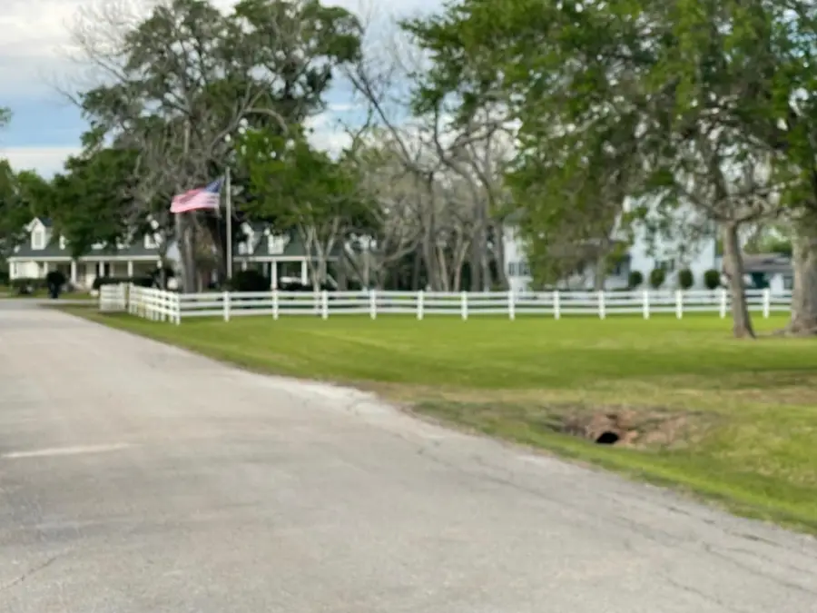 335 Carroll Roads E, Richmond, TX 77469 - #3