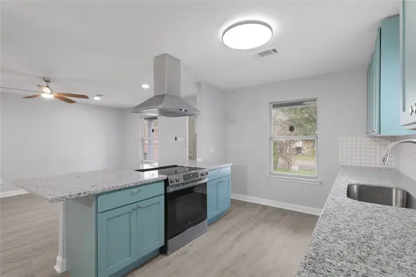 9827 Shive Drive, Houston, TX 77078