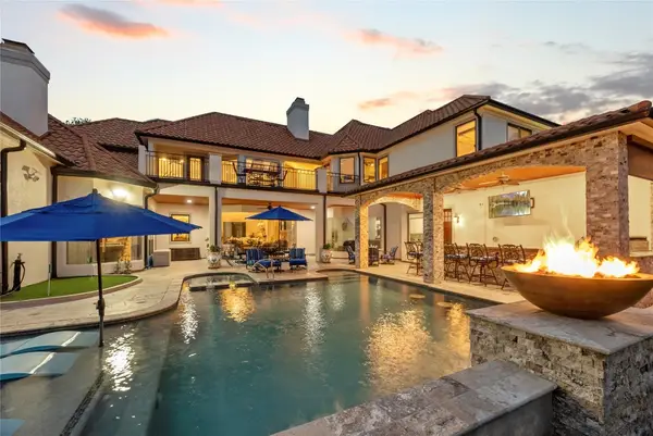 1810 Watercastle Court, Houston, TX 77077