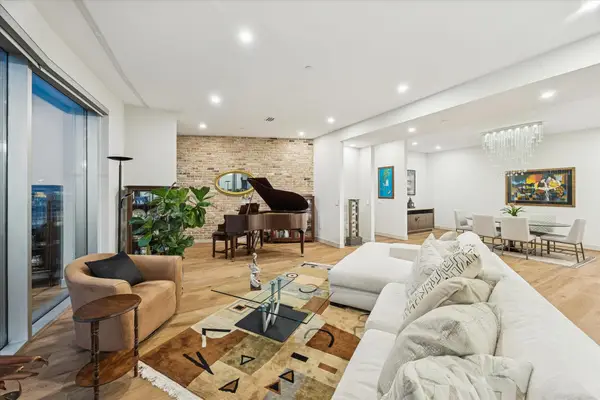 1600 Post Oak Boulevard #802, Houston, TX 77056