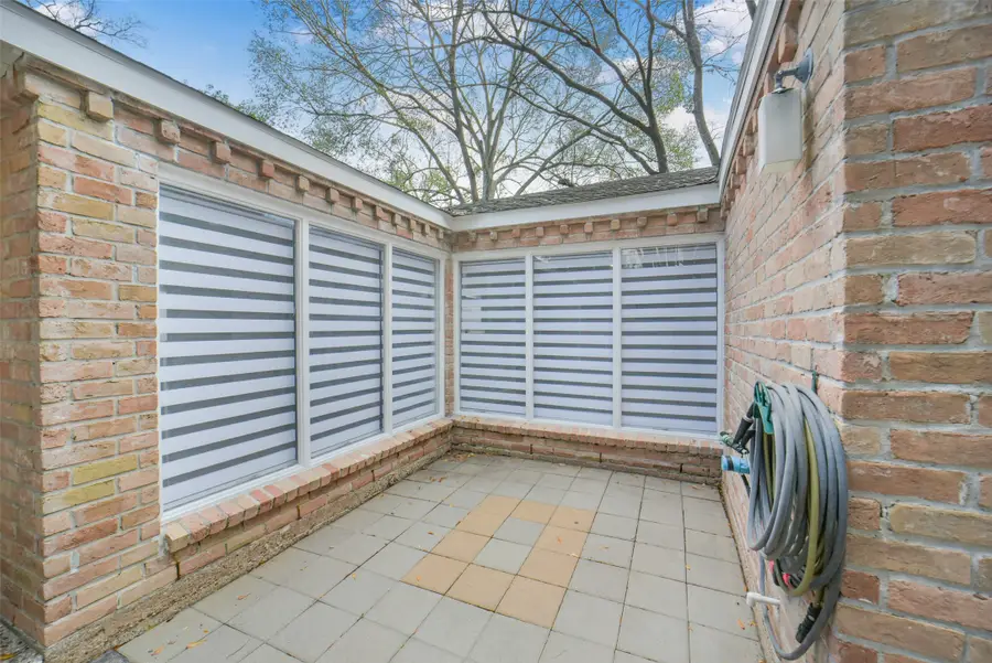 1823 Cherry Bend Drive, Houston, TX 77077 - #3