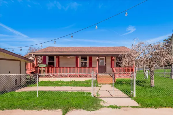 53 Lake View Drive, Huntsville, TX 77320