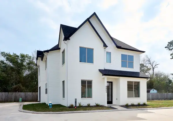 8803 Hollywood Garden Lane, Houston, TX 77080