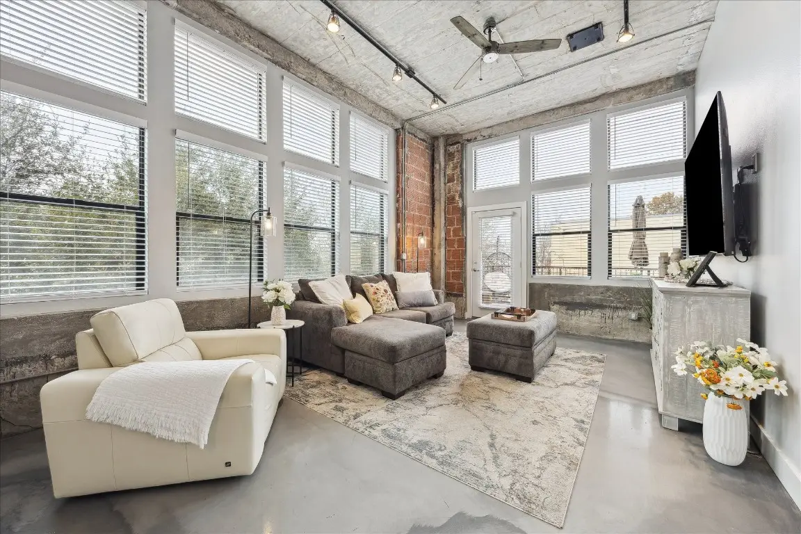 2323 Polk Unit 207 Street, Houston, TX 77003 - #1