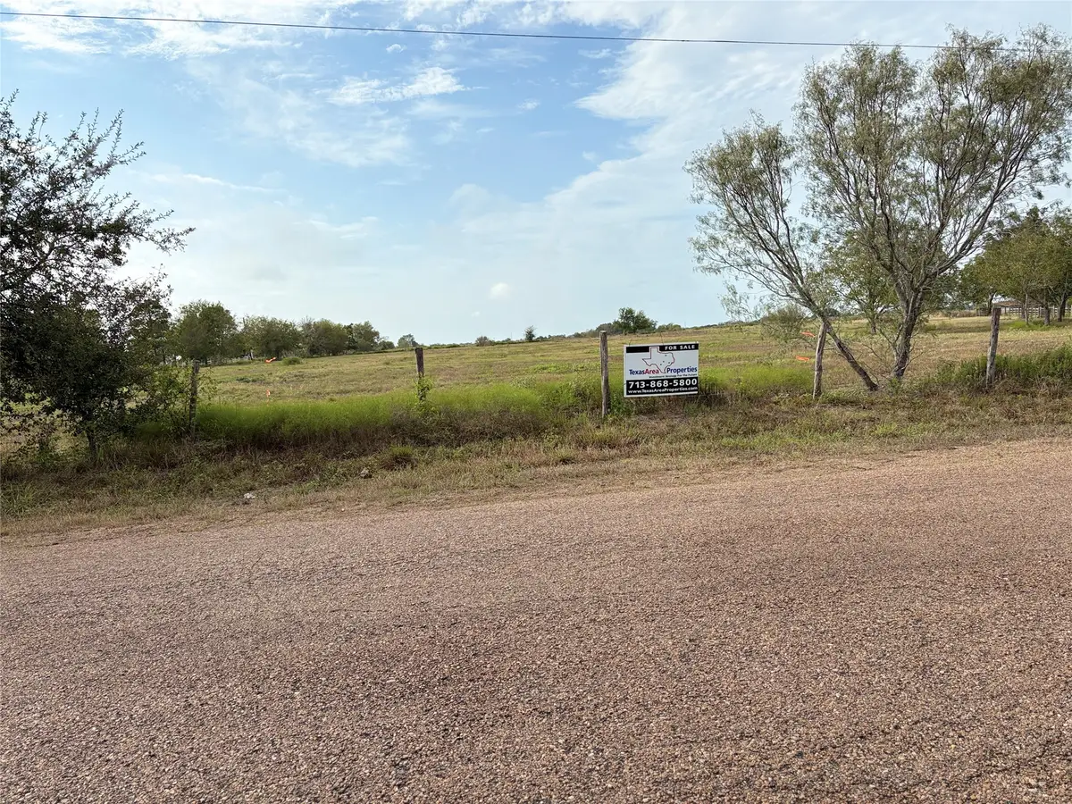 1466 tract #5 Cr 253, Weimar, TX 78962 - #1