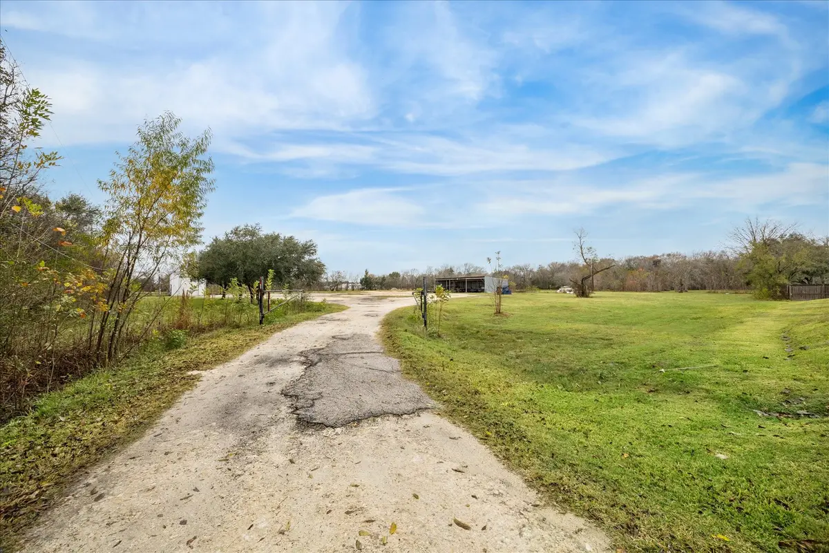 18126 County Road 125 Road, Pearland, TX 77581 - Image #1