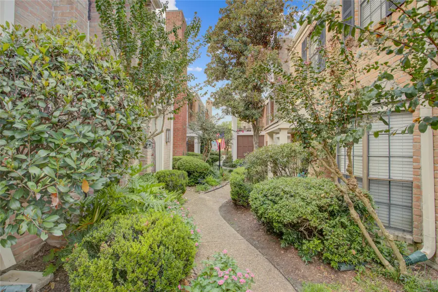 734 Augusta Drive #734, Houston, TX 77057 - #3
