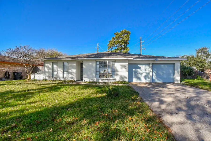 9527 Willow Wood Lane, Houston, TX 77086 - Image #2