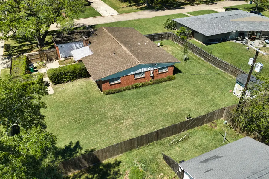 10 Palm Place, Angleton, TX 77515 - #3